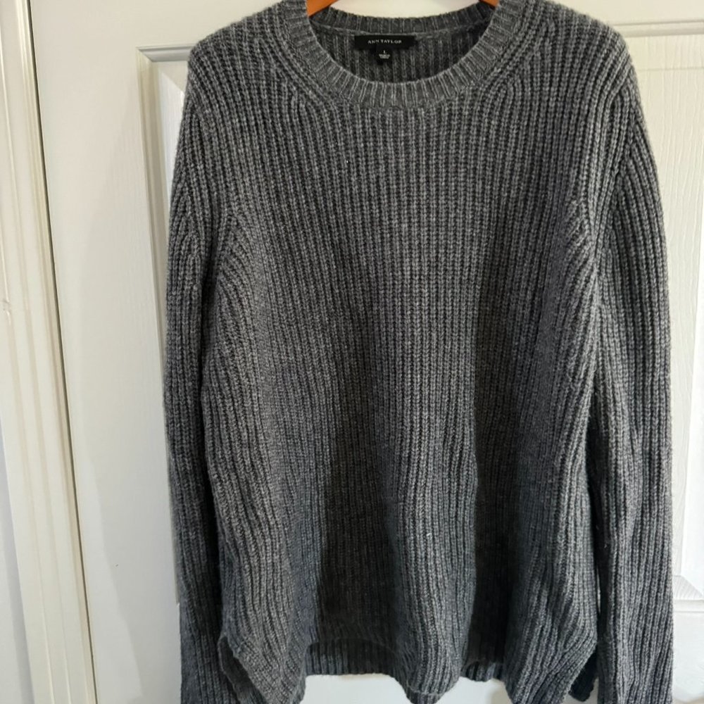 Chunky Ann Taylor Alpalca/Merino Wool Crew Neck Sweater Gray Large